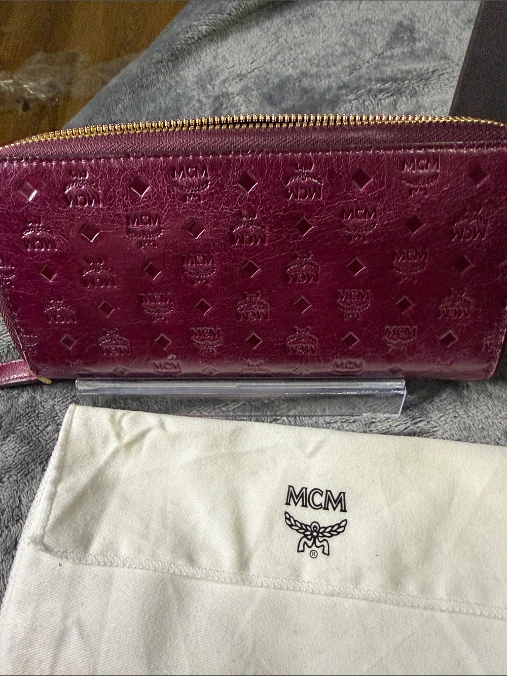 MCM Women's Purple Zip-Around Logo Embossed Wallet Full Inclusion - Picture 5 of 6